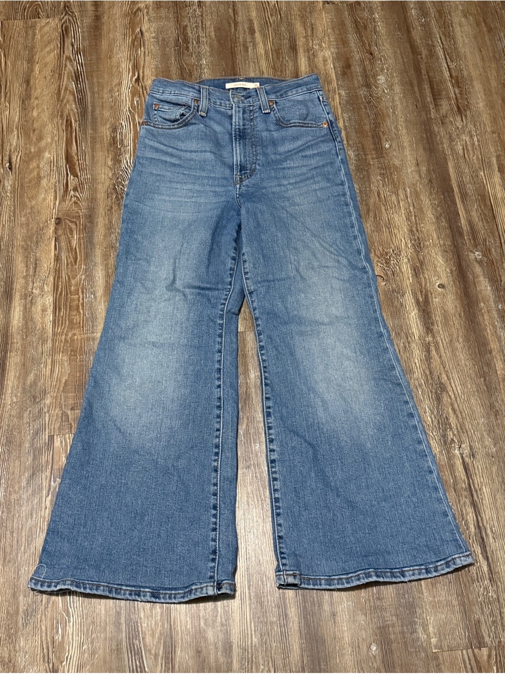 Levi's Ribcage Bell Jeans Women's 25 Wide Leg Flare High Rise Classic Wash Denim